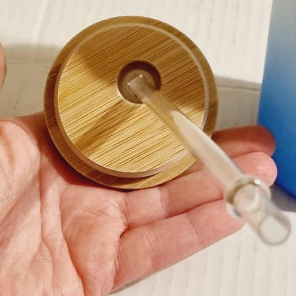 New 7" Frosted Glass Autism Tumbler w/ Wood Stopper Lid & Straw - Picture 9 of 12